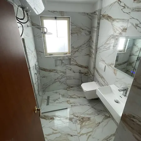 Apartment Ap Relax , Golem - Mali Robit *