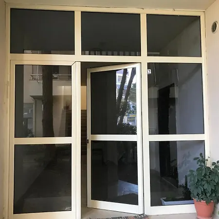 Ap Relax , - Mali Robit * Golem (Tirana)